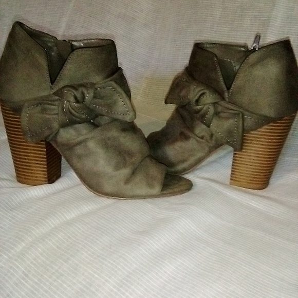 Indigo Rd. - Picture 2 of 3